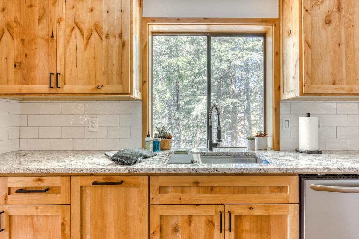 Great Blue Lodge - Spacious Ski Lodge, Hot Tub, Sauna, Game Room & More Government Camp Exterior foto